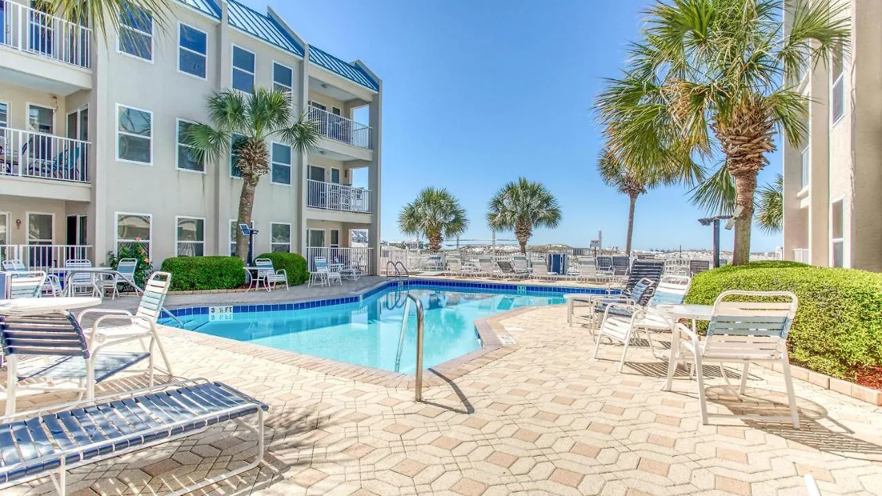 Poolside Villas 106 - Updated Beachfront Condo On Holiday Isle In Destin